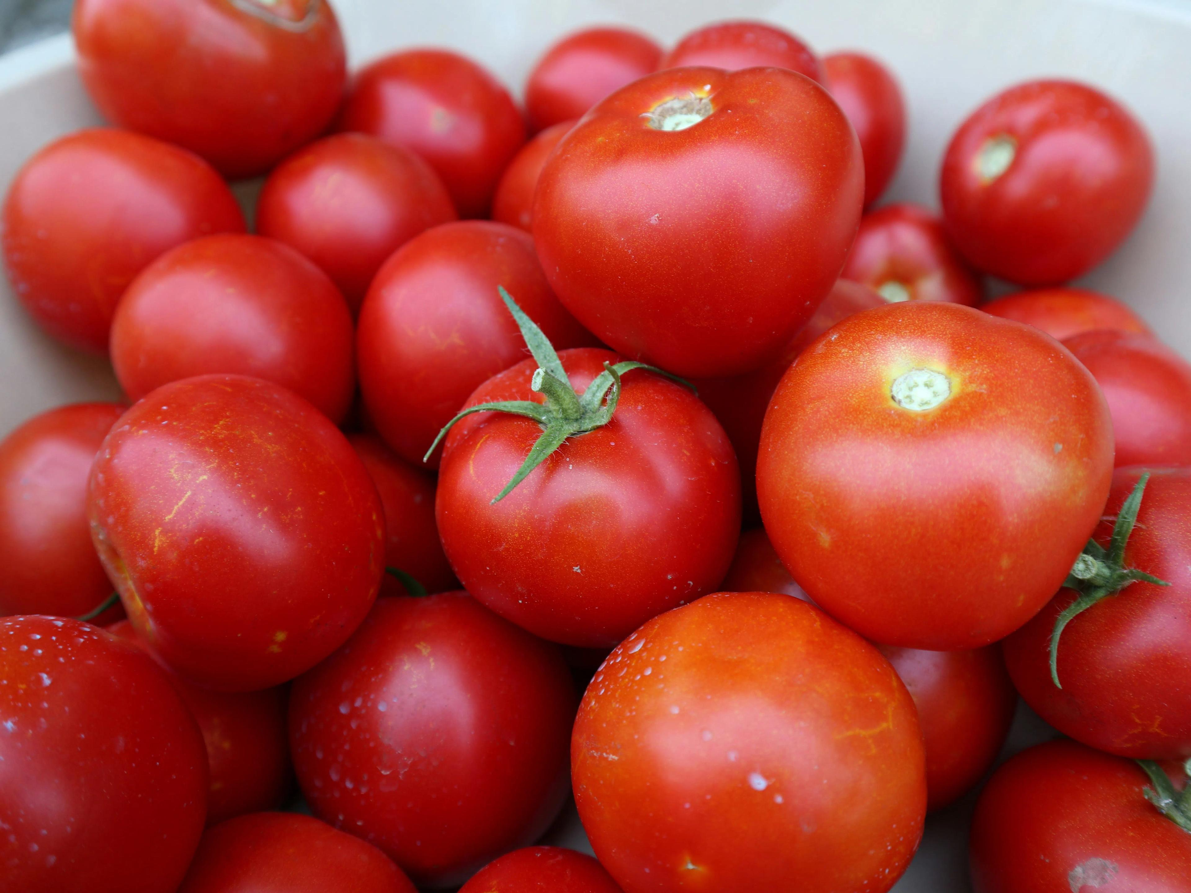 Подходящи ли са доматите за отслабване?