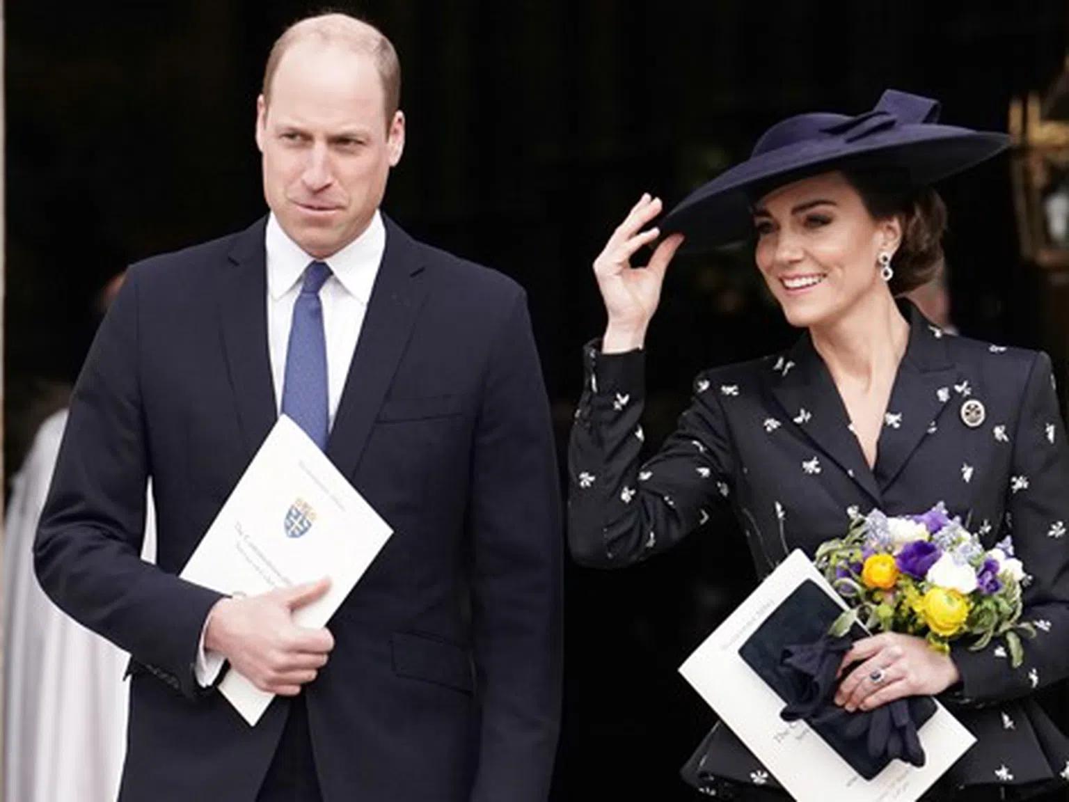 Кейт Мидълтън и принц Уилям се завърнаха с нови титли
