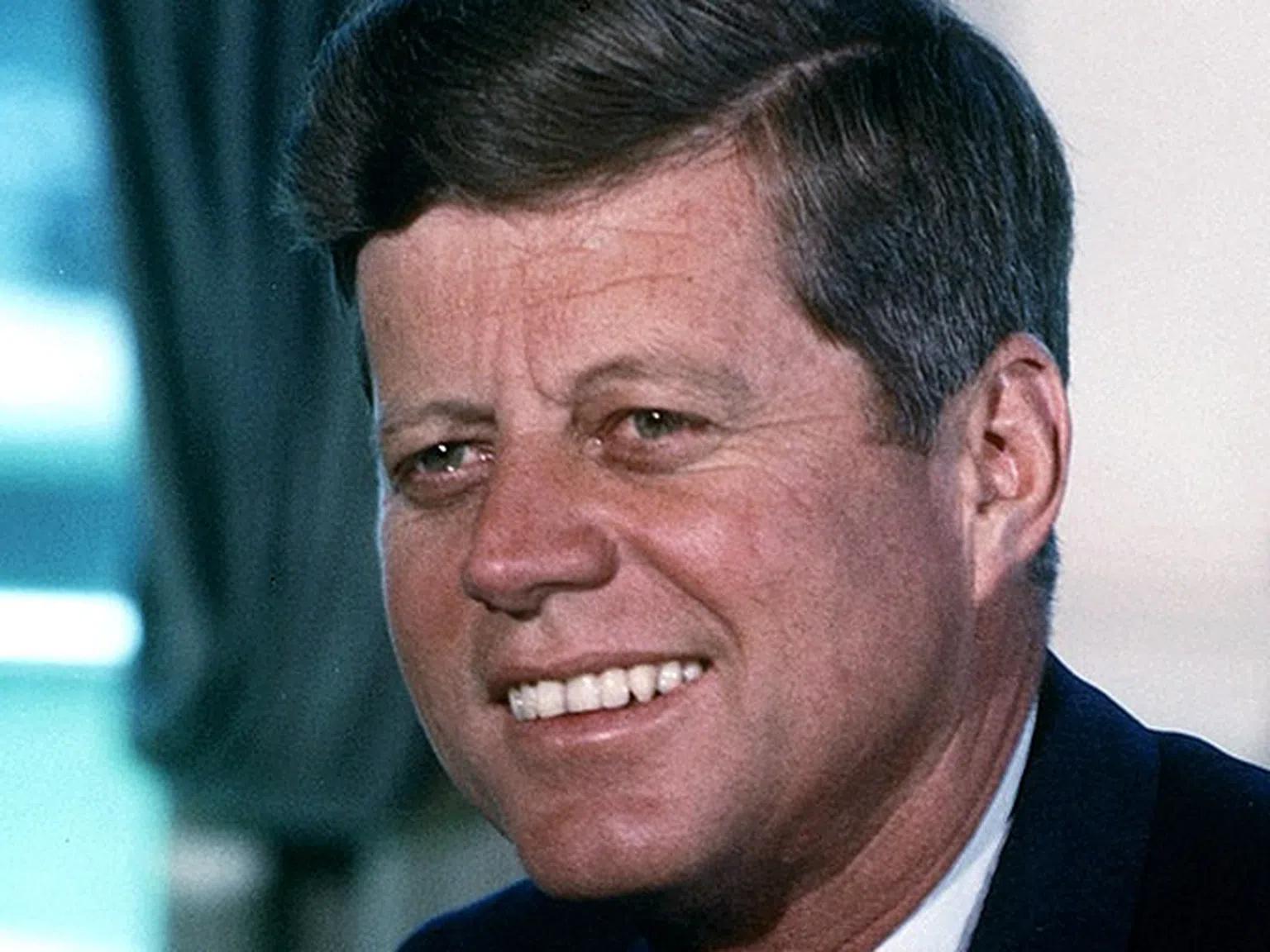 Кой уби Джон Кенеди: Смущаващи версии за най-загадъчното убийство на 20-и век