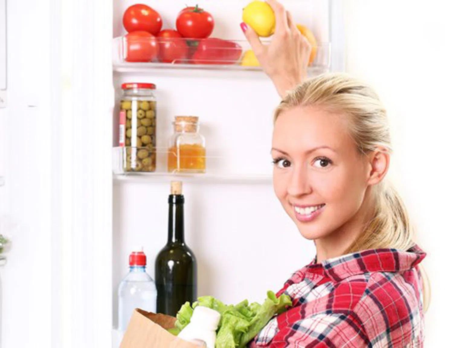 Съвети на опитни домакини за удължаване на свежестта на храната в хладилника