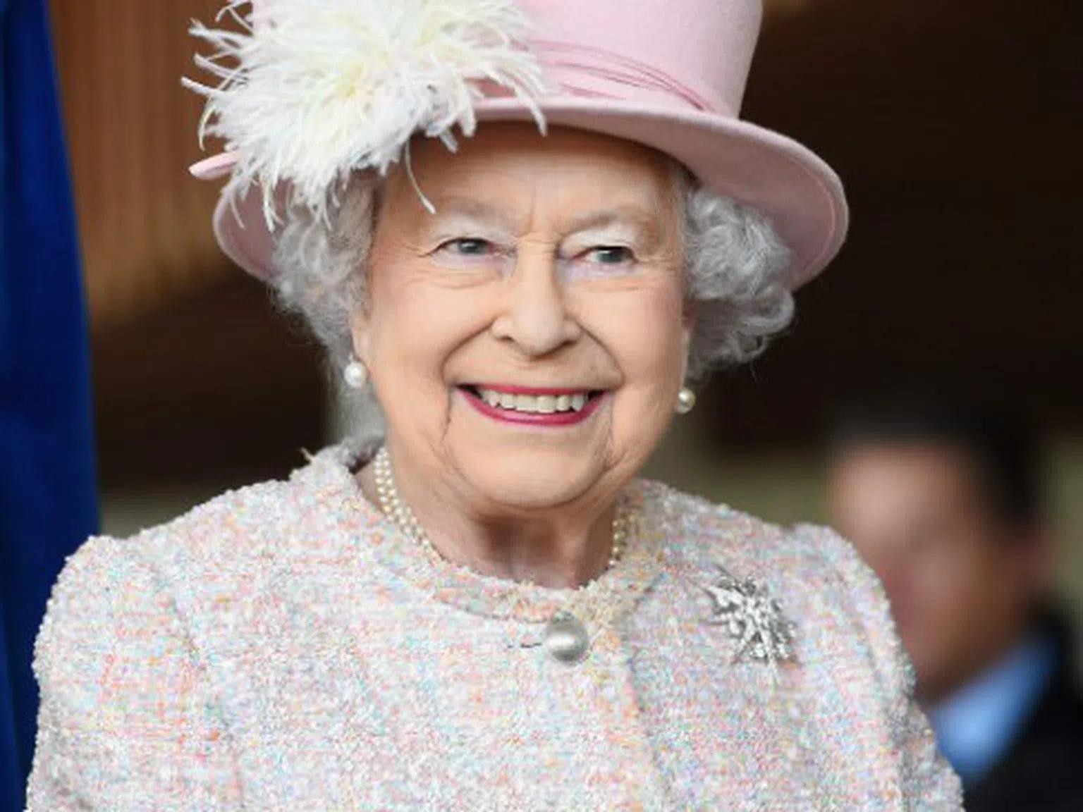 Кралицата върна наградата 'Старица на годината': Как така, не я искам, още съм млада